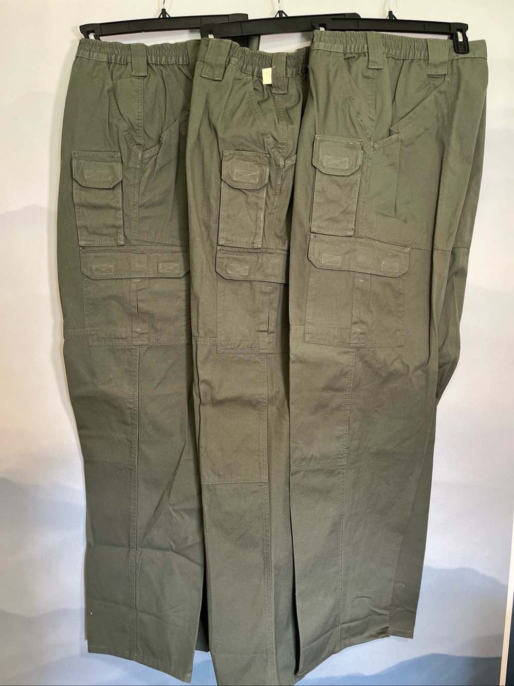 3- Pair Sportsmaster wearitout Men's Olive Cargo Pants - Utility Style 38/34